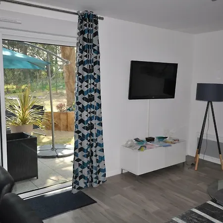 Apartment Dervenn Mor *